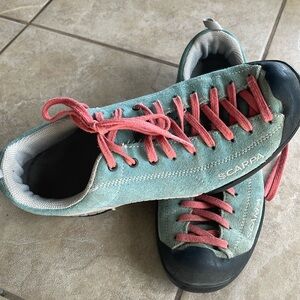 Scarpa approach or scrambling shoes. 39.5 Men's 7, Women's 8.5